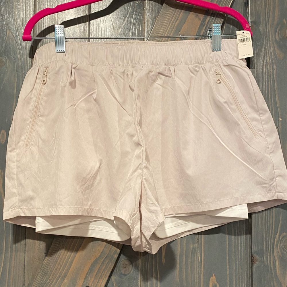Aerie Offline Off White Pocket Shorts with Compression Shorties- Size La…